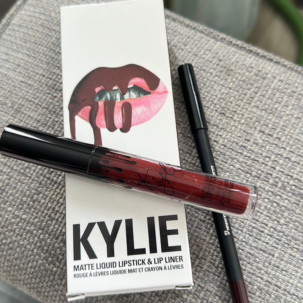 KYLIE LipKit LEO